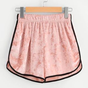 Contrast trim elastic waist velvet shorts